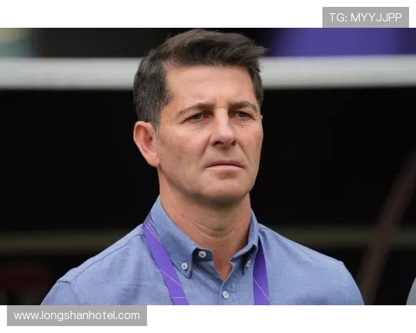 伊拉克主帅强调世界杯梦想对球员和球迷的重要性呼吁全力以赴不容忽视